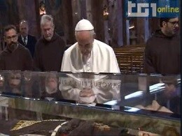 IL PAPA A SAN GIOVANNI ROTONDO IN OMAGGIO A SAN PADRE PIO