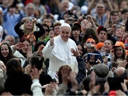 PAPA:Evangelizzatori e costruttori di ponti